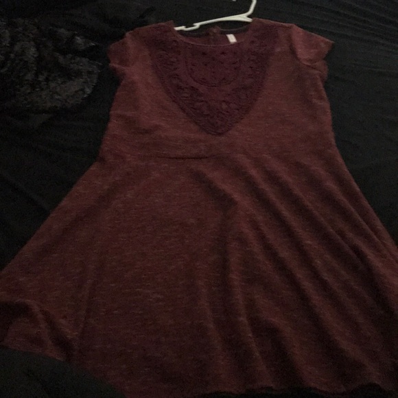 Burgundy dress - Picture 2 of 3